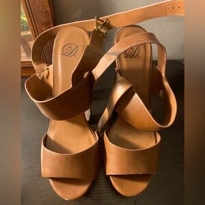 Strappy brown leather platform Heels